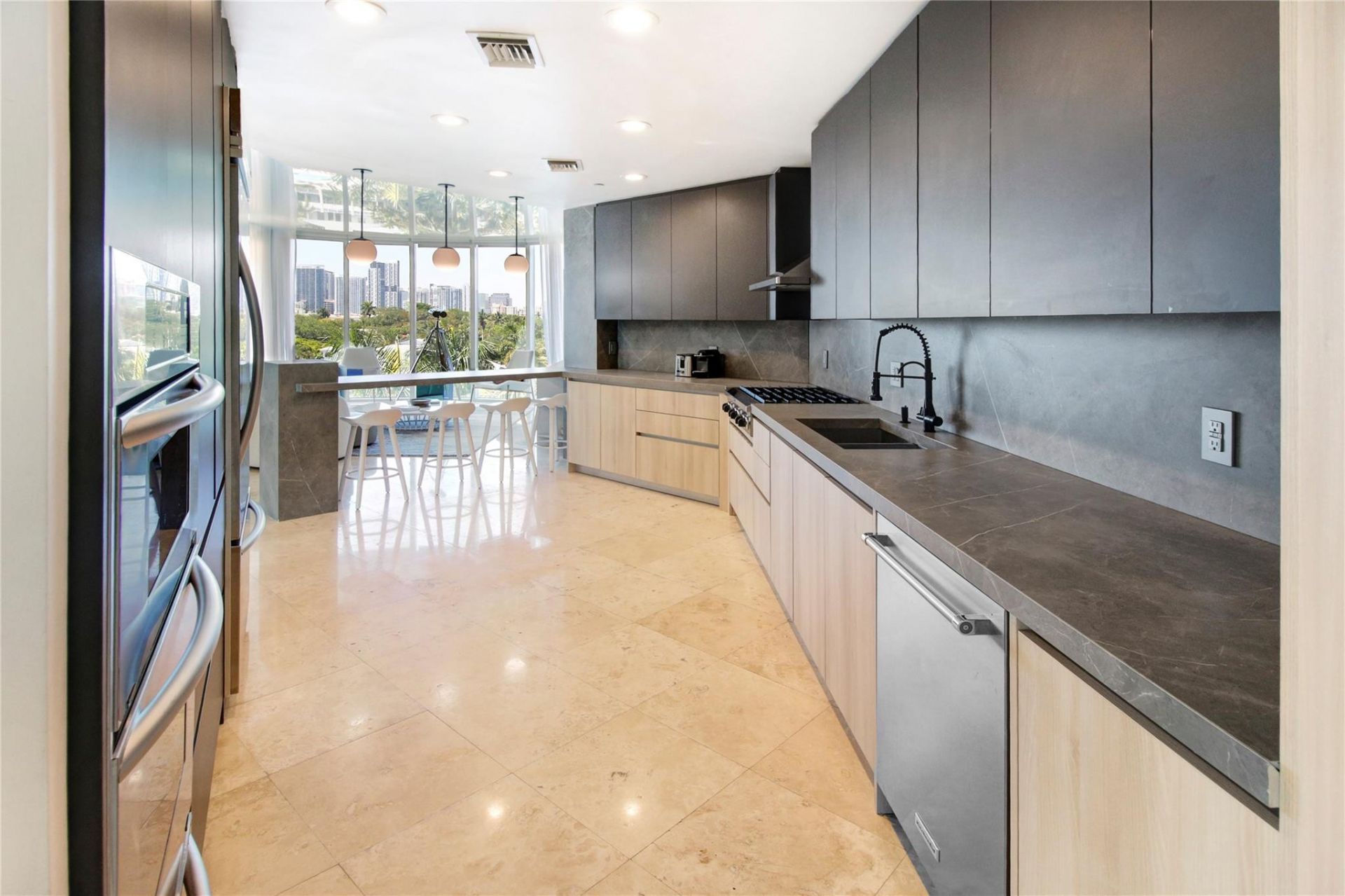 301 Hendricks Isle, Unit 7, Fort Lauderdale, FL 33301 Photo