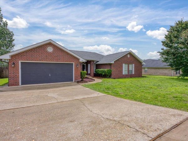 310 Sidewinder Loop, Crestview, FL 32536