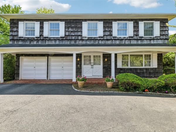 62 Larch Hill Road , Lawrence, NY 11559