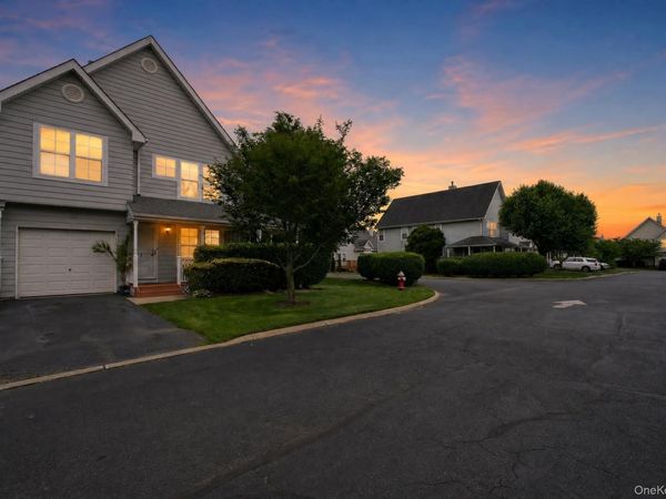 1 Summerfield Circle, Central Islip, NY 11722