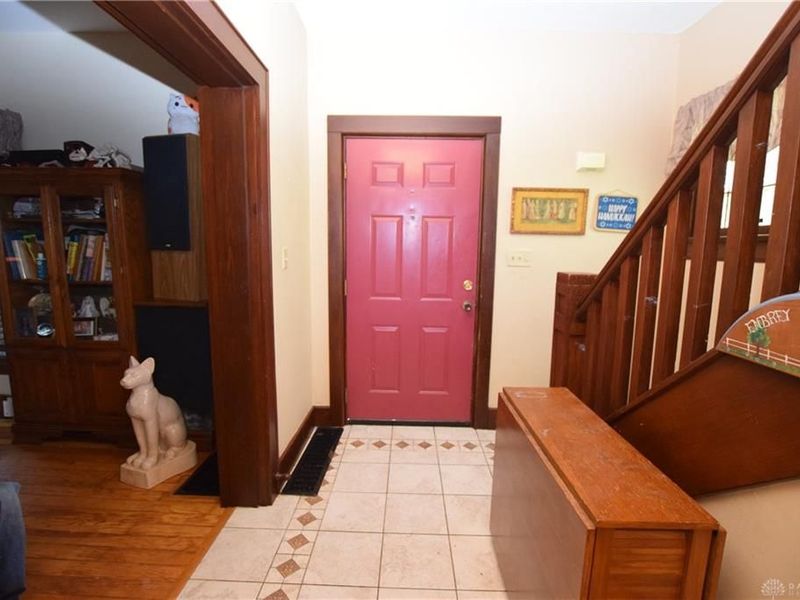 705 E Cassilly Street, Springfield, OH 45503 Photo 2