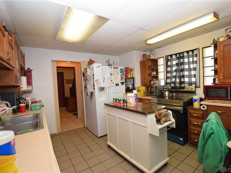 705 E Cassilly Street, Springfield, OH 45503 Photo 5