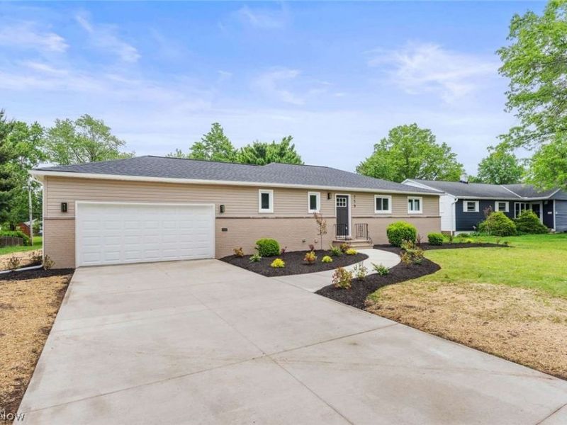 759 Cheriton Drive, Highland Heights, OH 44143 Photo 2
