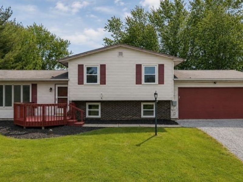 10960 Easton Street NE, Alliance, OH 44601 Photo 1