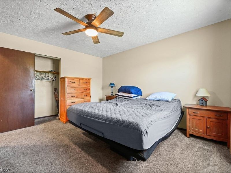 10960 Easton Street NE, Alliance, OH 44601 Photo 16