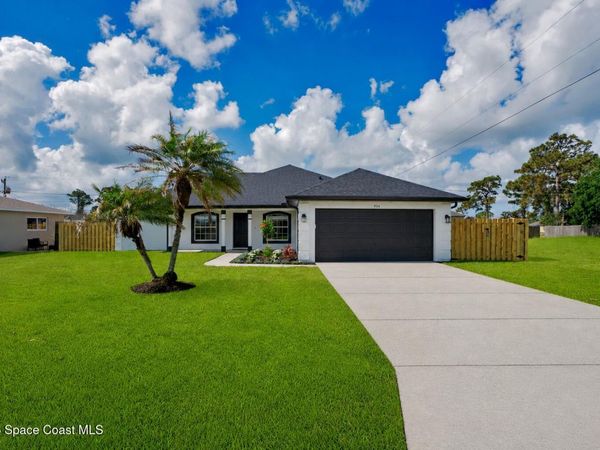 934 Eastlake Street SE, Palm Bay, FL 32909