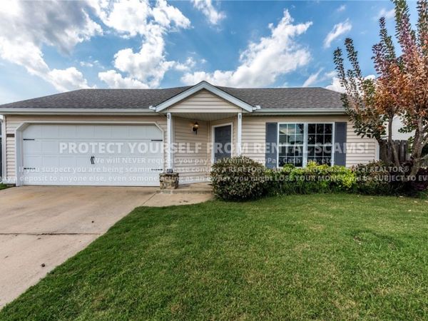 1137 S Holland Drive , Fayetteville, AR 72704