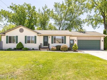 3103 Crooks Road, Rochester Hills, MI 48309