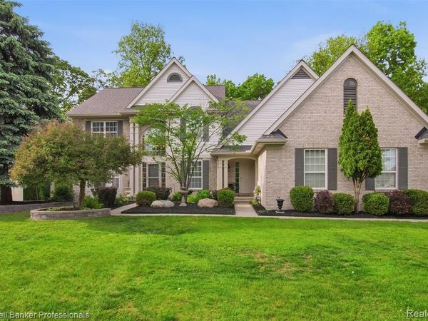 2891 Greenbrooke Lane, West Bloomfield Twp, MI 48324