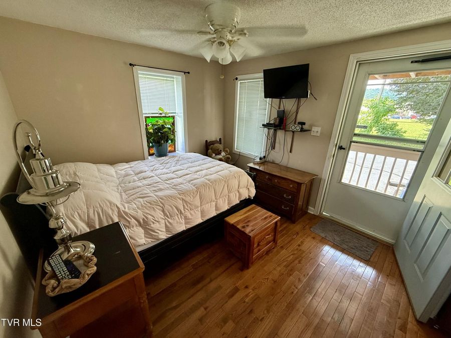 Property Image 37