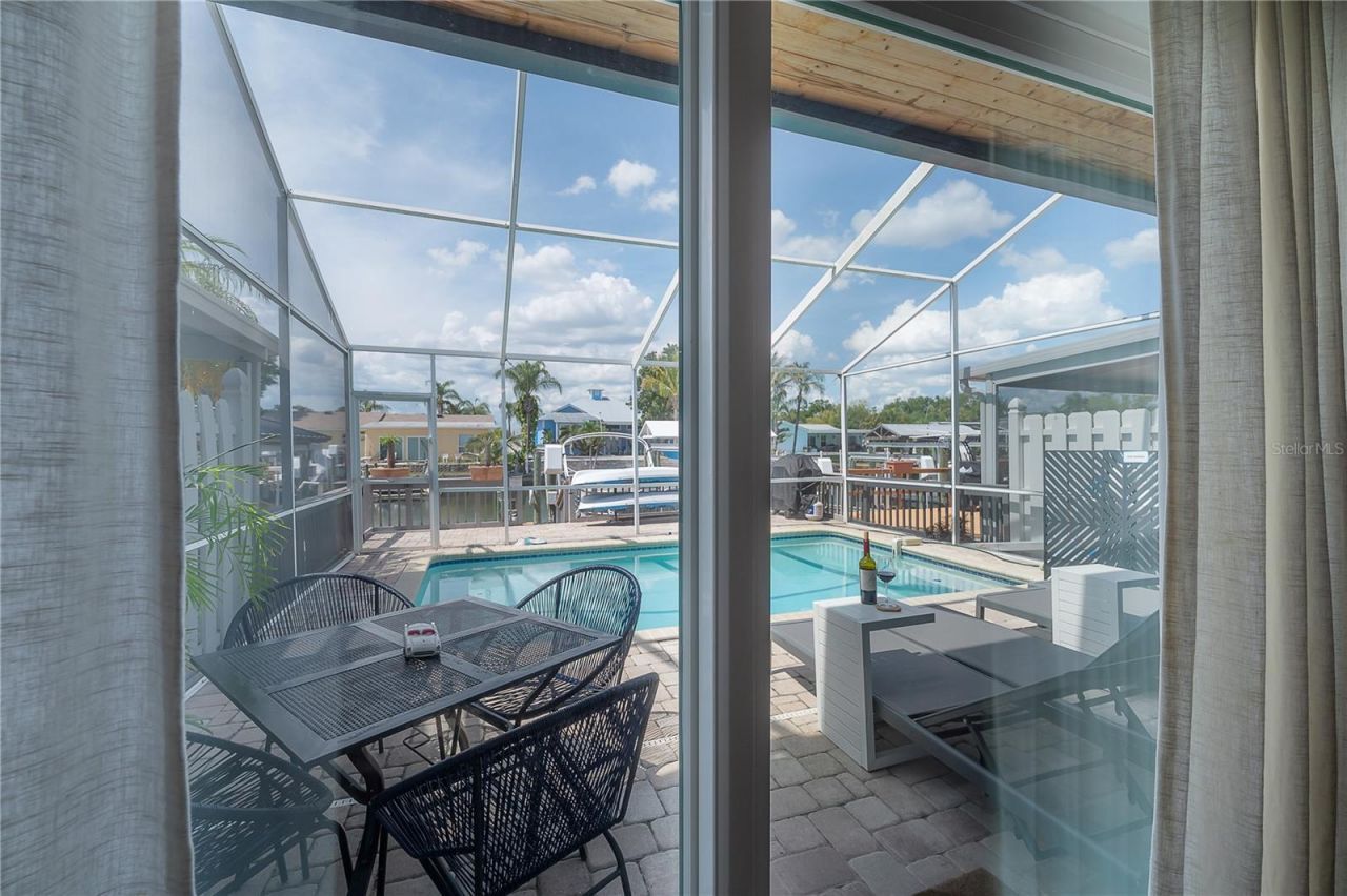 8757 Bay Pointe Drive, Tampa, FL 33615 Photo