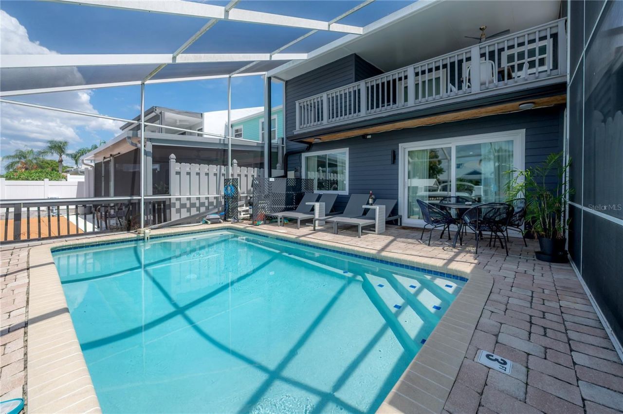 8757 Bay Pointe Drive, Tampa, FL 33615 Photo