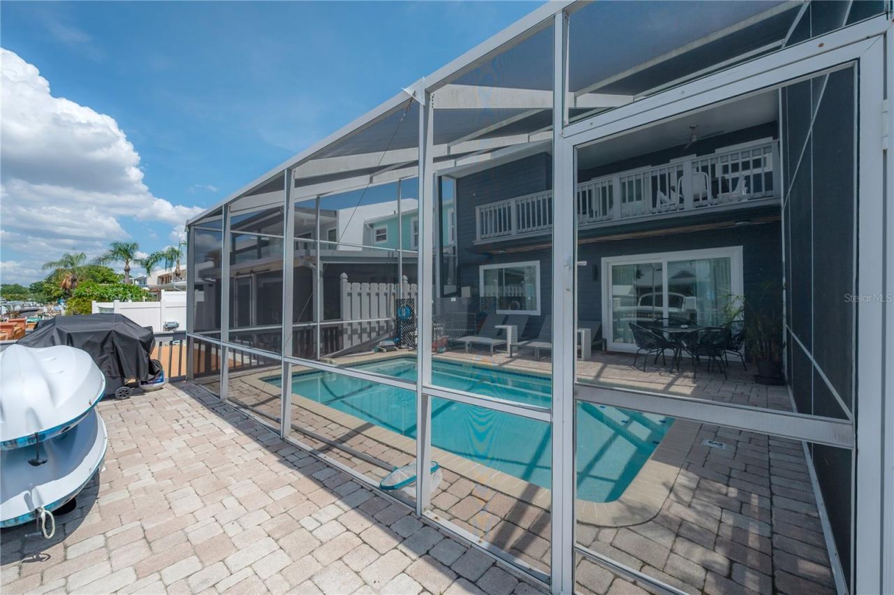 8757 Bay Pointe Drive, Tampa, FL 33615 Photo