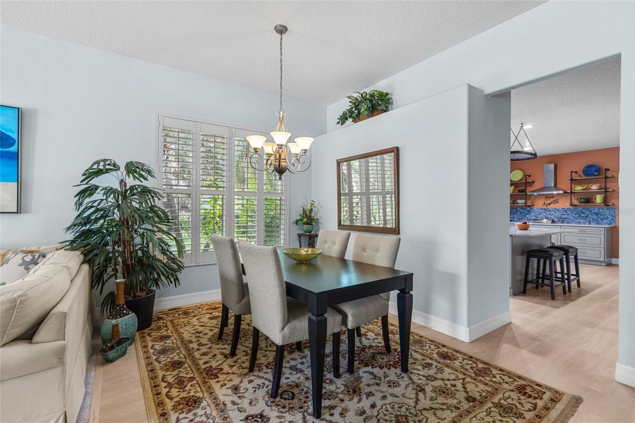 6662 Oakbrooke Circle, Bradenton, FL 34202 Photo