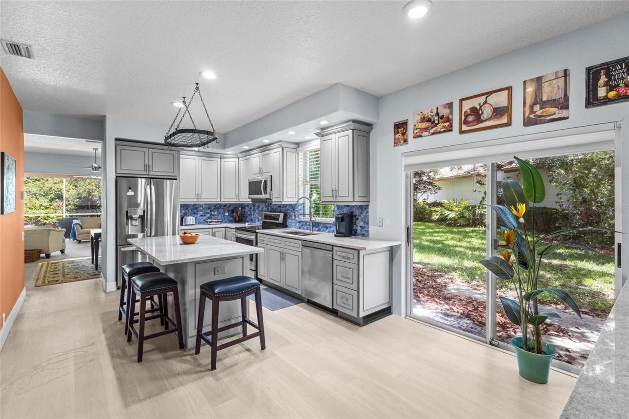 6662 Oakbrooke Circle, Bradenton, FL 34202 Photo