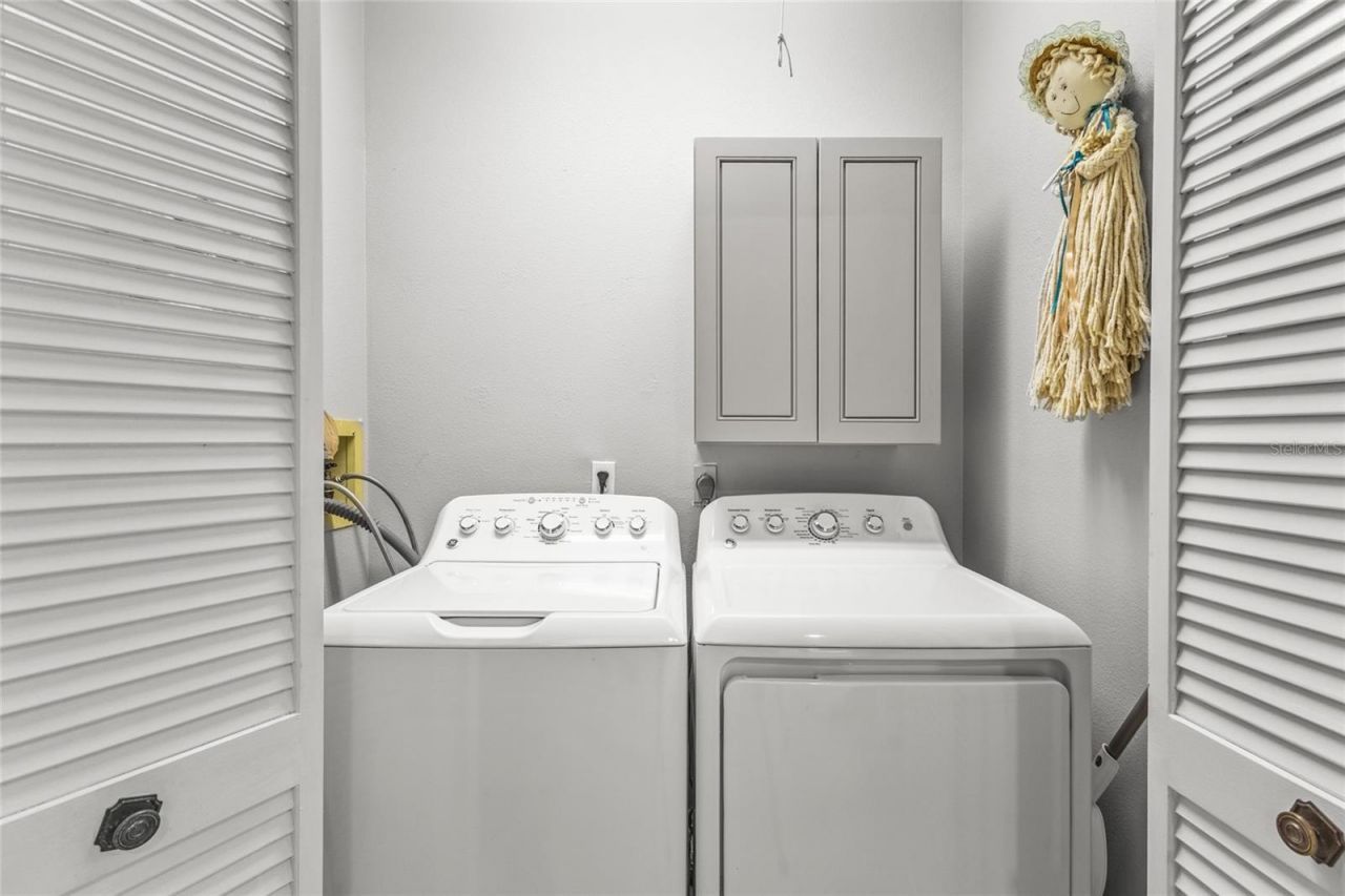 6662 Oakbrooke Circle, Bradenton, FL 34202 Photo