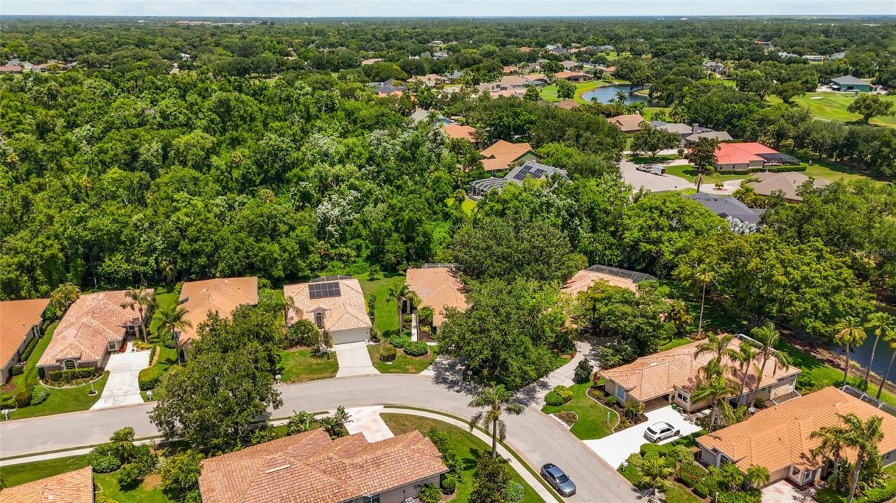 6662 Oakbrooke Circle, Bradenton, FL 34202 Photo