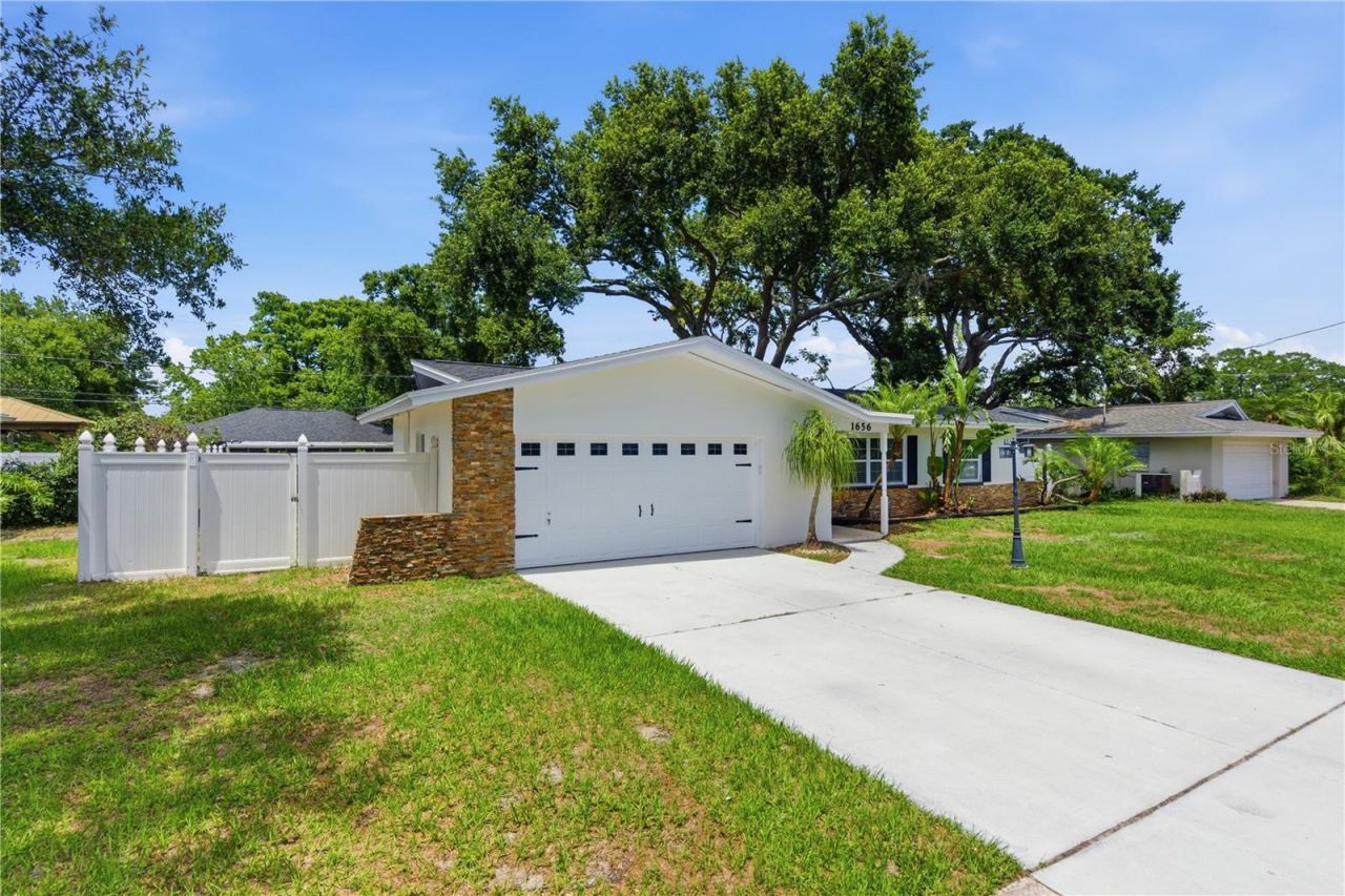 1656 Webb Drive, Clearwater, FL 33755 Photo