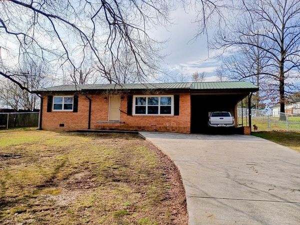 609 S 4th Avenue , Chatsworth, GA 30705