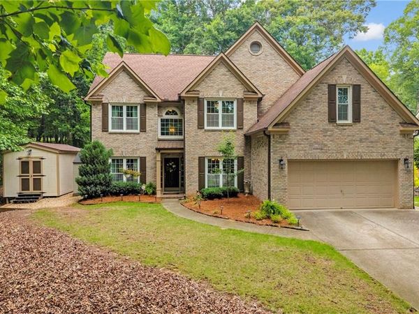 5724 Newberry Point Drive, Flowery Branch, GA 30542