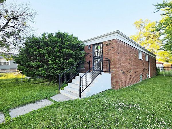 11425 S Elizabeth Street , Chicago, IL 60643
