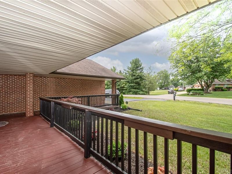 40 Lakengren Drive, Eaton, OH 45320 Photo 3