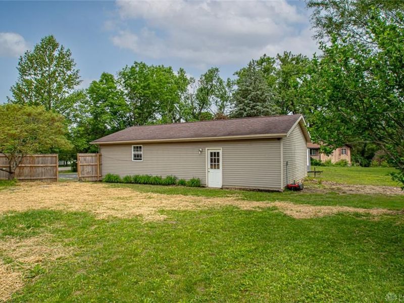 40 Lakengren Drive, Eaton, OH 45320 Photo 35