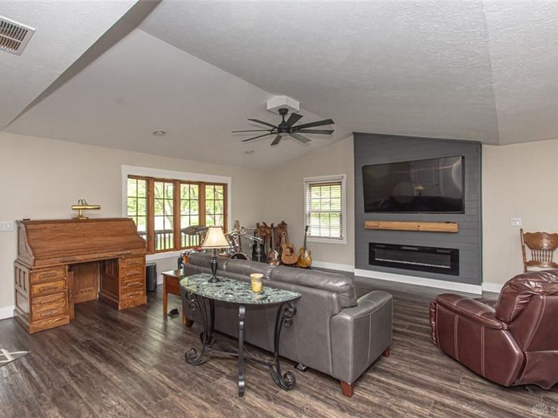 40 Lakengren Drive, Eaton, OH 45320 Photo 7