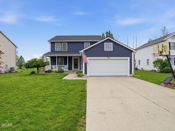 200 S Sullivan Drive, Haskins, OH 43525