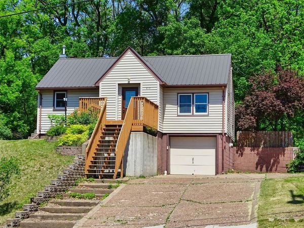 810 3rd Avenue, Durand, WI 54736