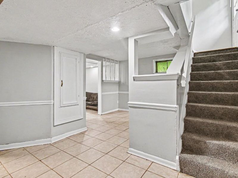 9656 Woodmill Lane, Cincinnati, OH 45231 Photo 12