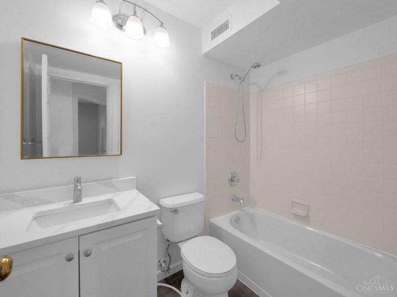 5562 Baywatch Way, Unit 104, Deerfield Twp., OH 45040 Photo 15