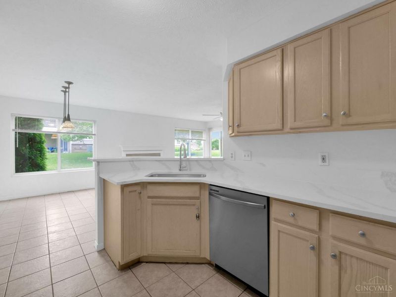 5562 Baywatch Way, Unit 104, Deerfield Twp., OH 45040 Photo 9