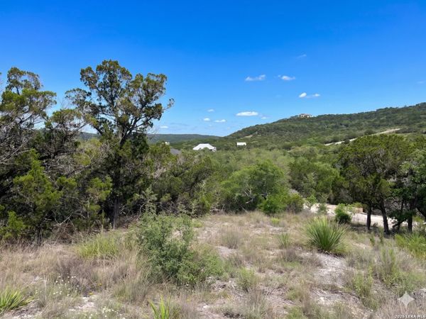 370 PRIVATE ROAD 1742, Mico, TX 78056