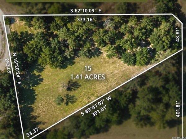 614 HIDDEN RANCH LN, Floresville, TX 78114