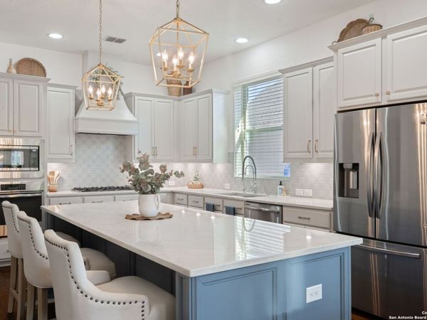 28827 PFEIFFERS GATE, Fair Oaks Ranch, TX 78015