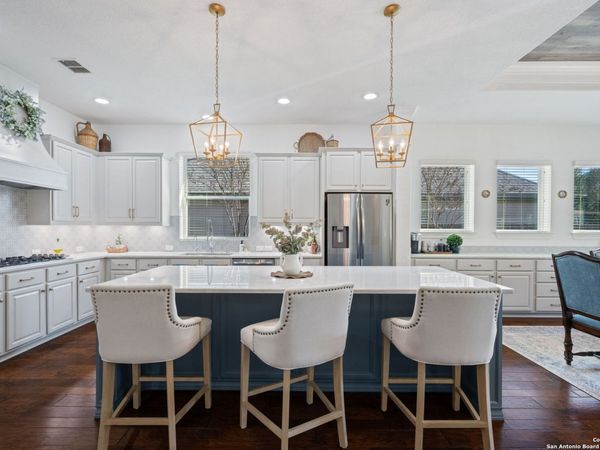 28827 PFEIFFERS GATE, Fair Oaks Ranch, TX 78015