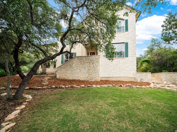 17431 Helotes Springs, Helotes, TX 78023