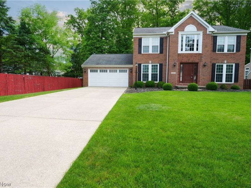 169 Aster Place, Brunswick, OH 44212 Photo 1