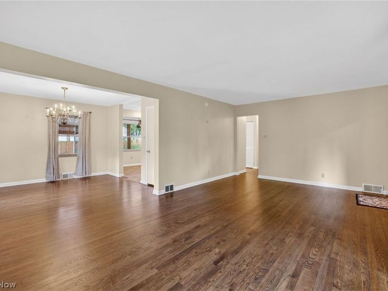 674 Upper Merriman Drive, Akron, OH 44303 Photo 2