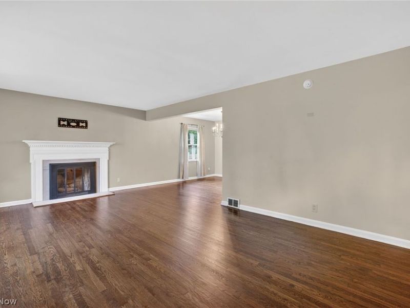 674 Upper Merriman Drive, Akron, OH 44303 Photo 3