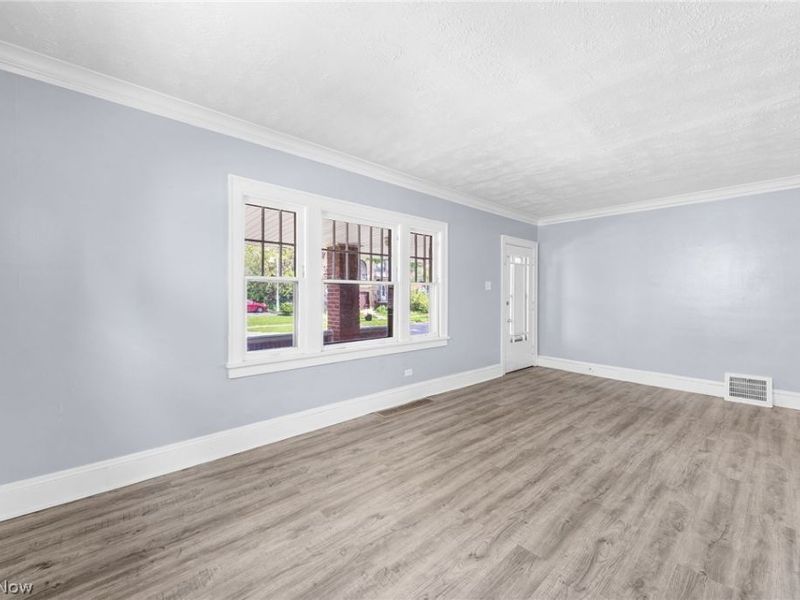 10711 Joan Avenue, Cleveland, OH 44111 Photo 11