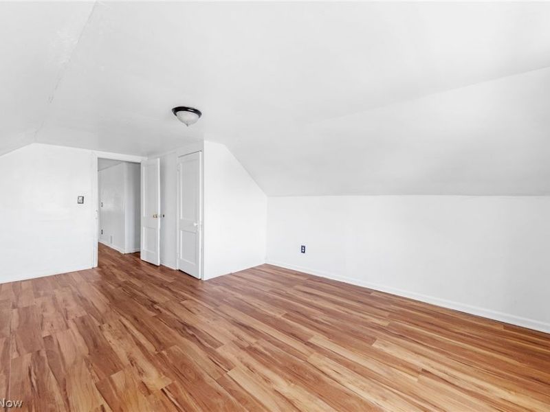 10711 Joan Avenue, Cleveland, OH 44111 Photo 34