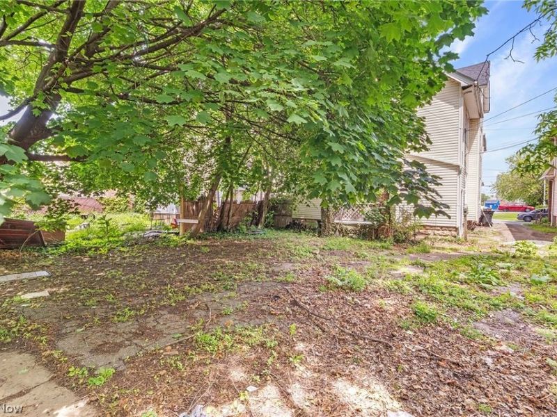 10711 Joan Avenue, Cleveland, OH 44111 Photo 9
