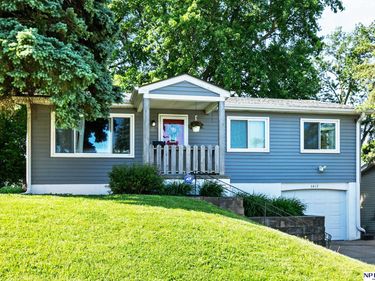 6415 Ogden Street , Omaha, NE 68104