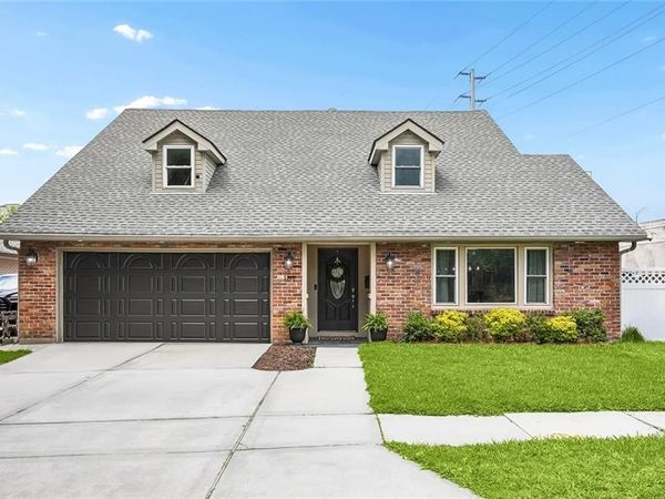 101 COUNTRY CLUB Drive , New Orleans, LA 70124