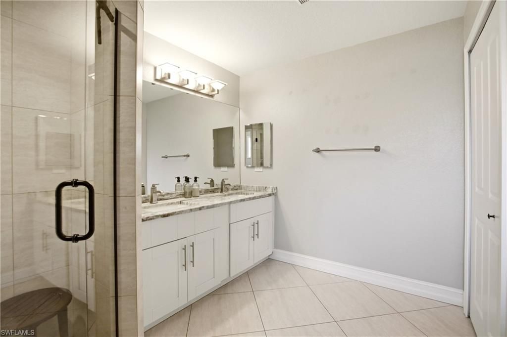 1710 SW 23rd Ct, Cape Coral, FL 33991 Photo