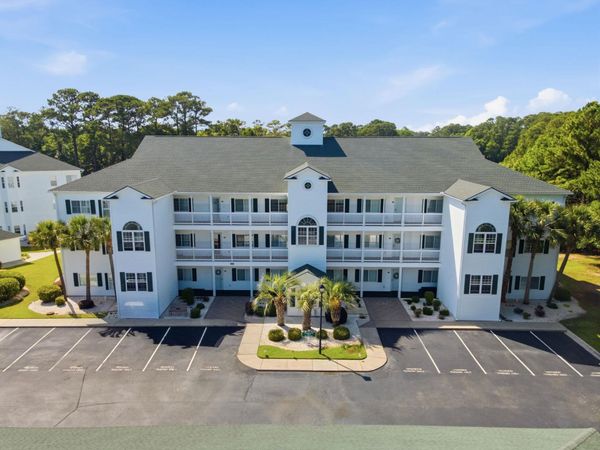 131 Greenside Villas Dr., Unit B-4, Little River, SC 29566