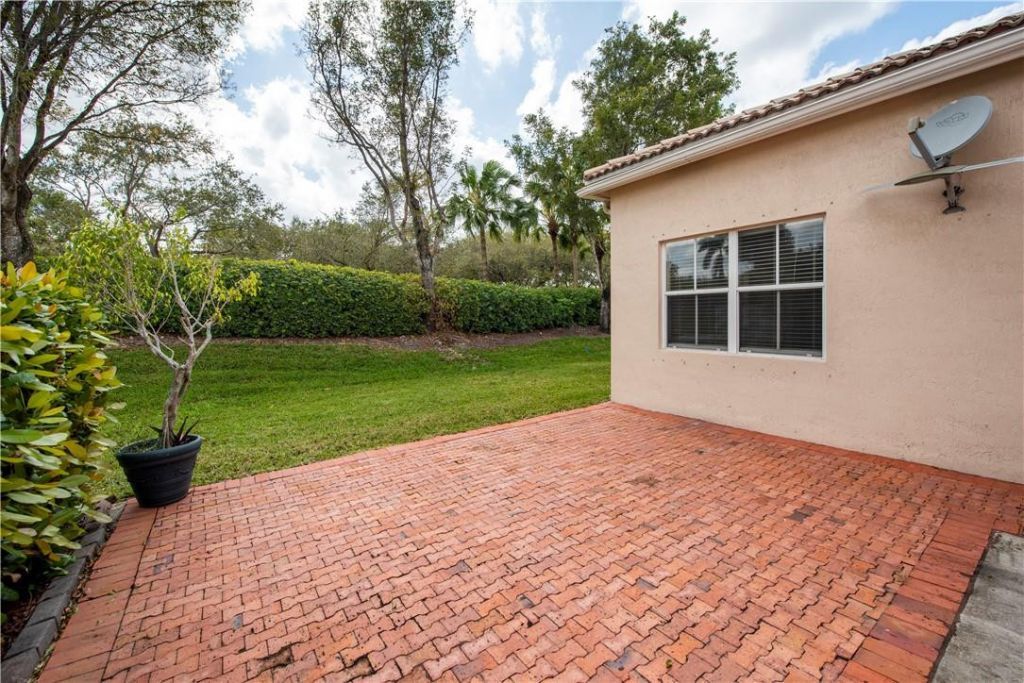 4015 Palm Place, Weston, FL 33331 Photo