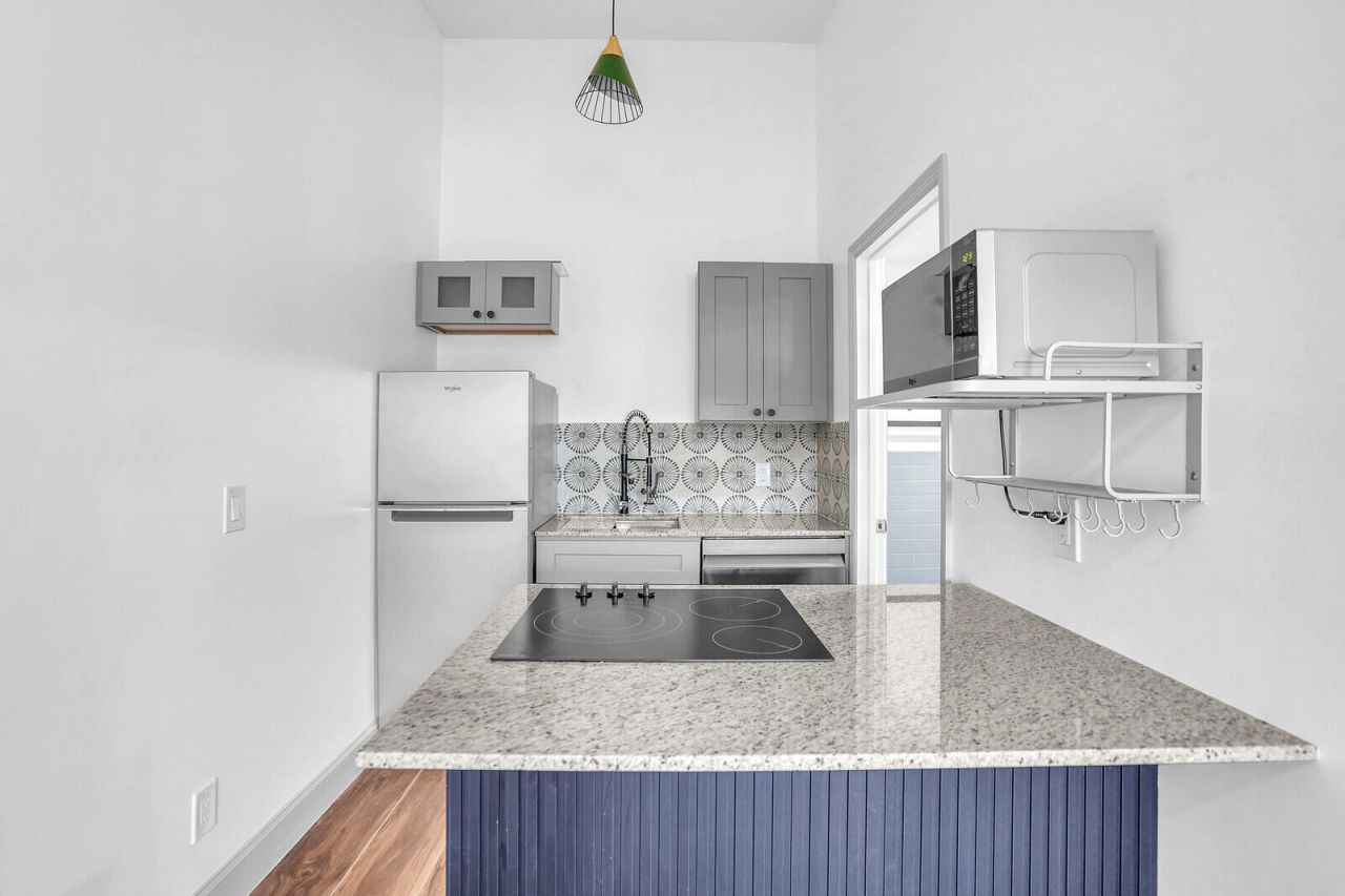 4011 36th Court, West Palm Beach, FL 33407 Photo